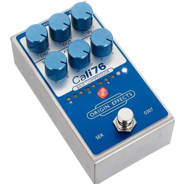 Origin Effects Cali76 V2 Bass Compressor BL