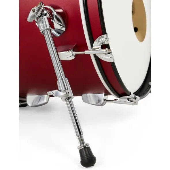 Pearl Roadshow 18" Plus Matte Red