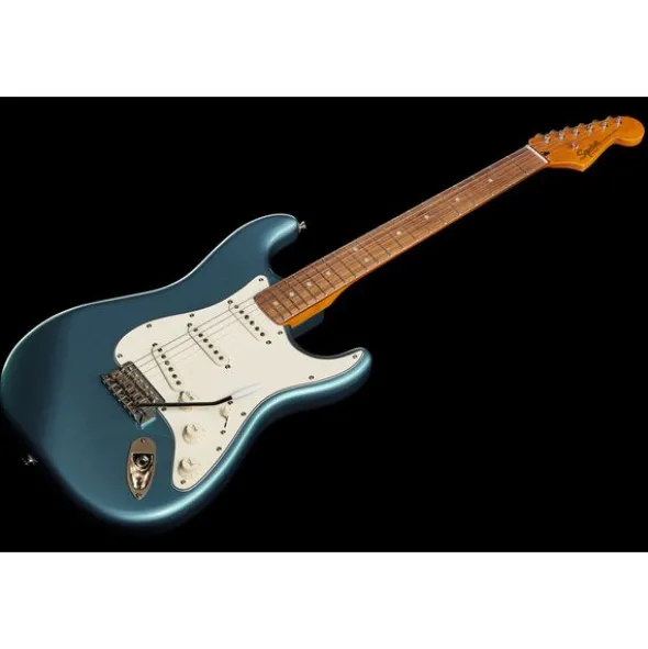 Squier CV 60s Strat LPB Bundle