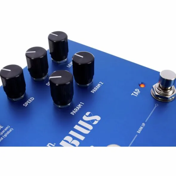 Strymon Mobius