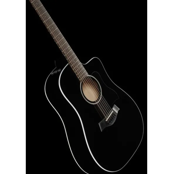 Taylor 250ce-BLK Plus