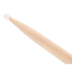 Vic Firth 2BN Nova Hickory Nylon Tip