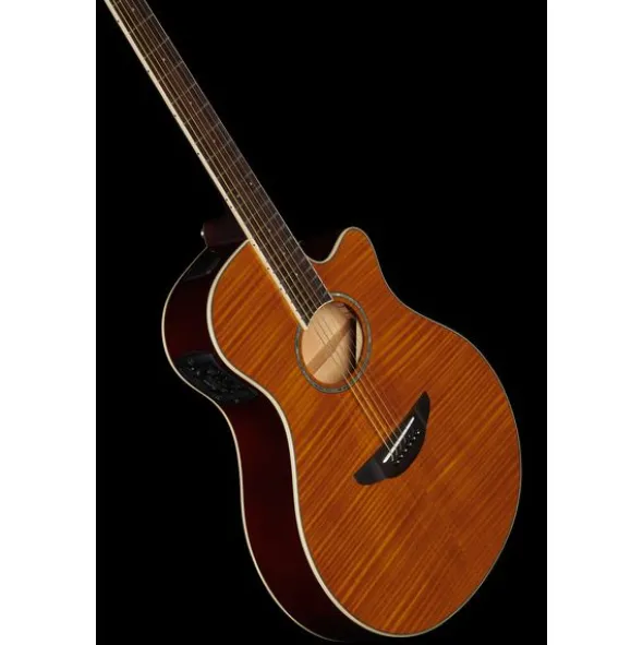 Yamaha APX 600 FM Amber