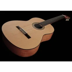 Yamaha C40M